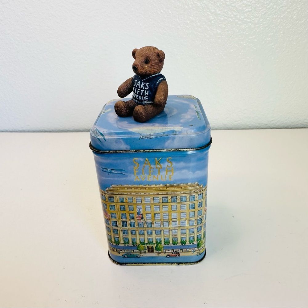Saks Fifth Avenue‎ Vintage Teddy Bear Tin 6x3x3